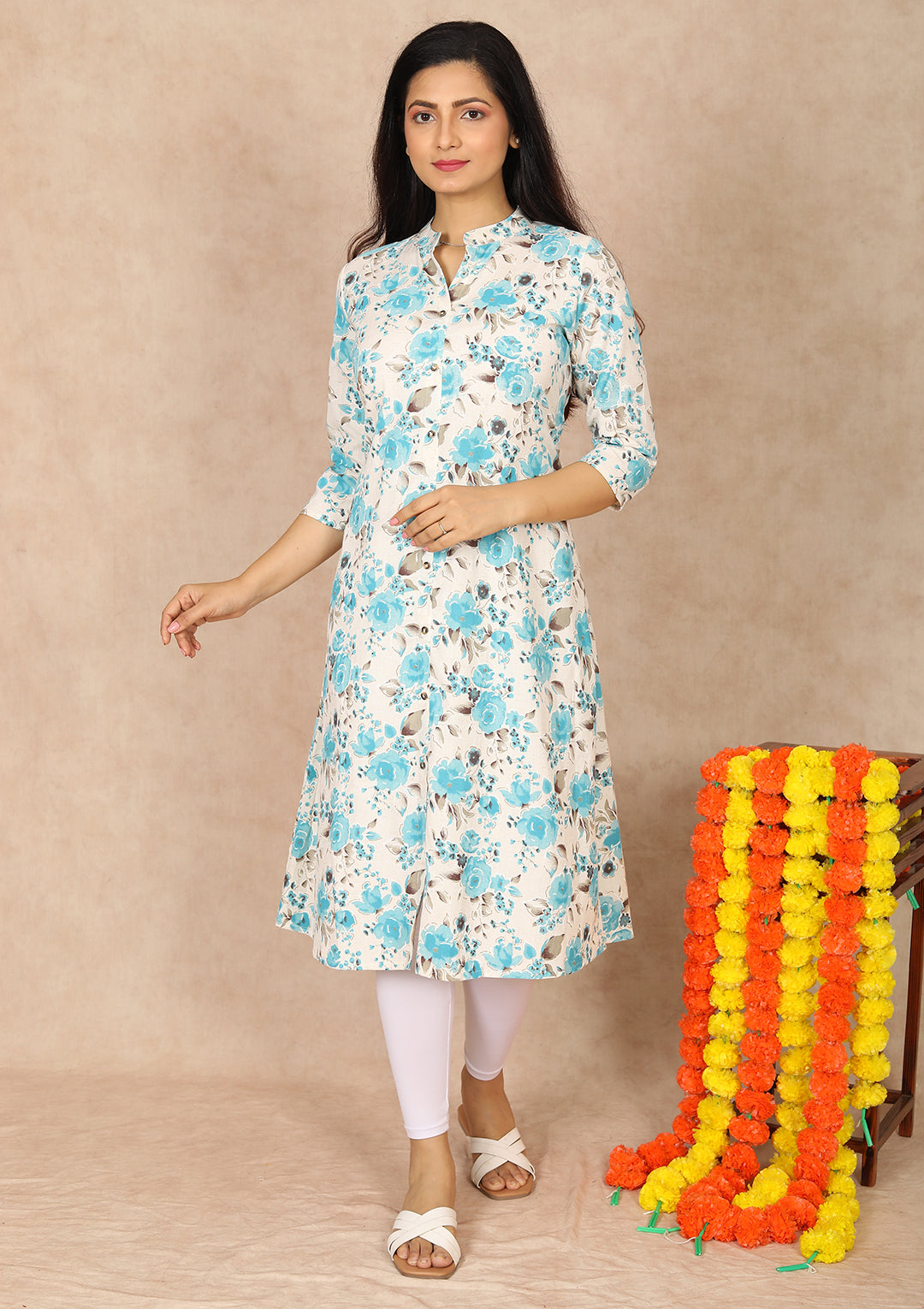 Blue Muslin Printed Mandrind Collar Kurti – Indian Princess