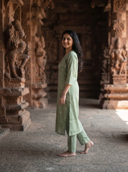 Elegant Pastel Green Embroidered Kurta Set with Jaccard Dupatta