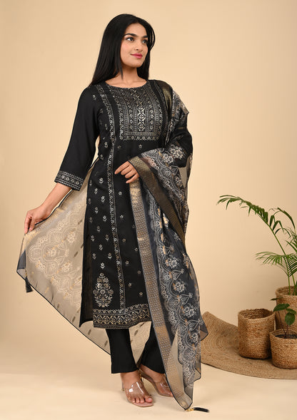 Black Round Neck Foil Printed Kurta Sets