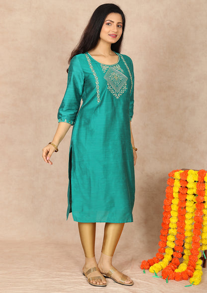 Womens Green Color Yoke Embroidery Kurti