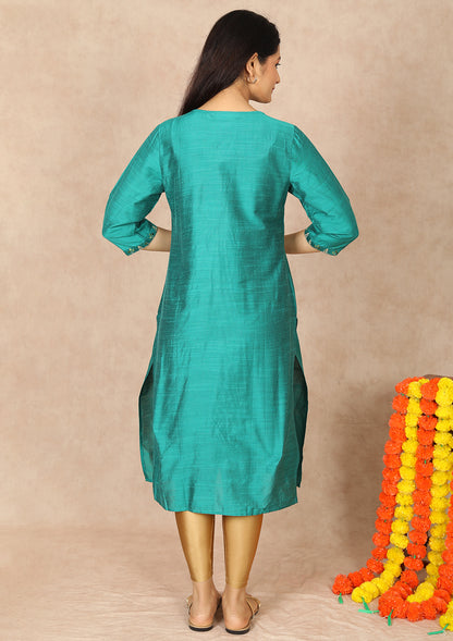 Womens Green Color Yoke Embroidery Kurti