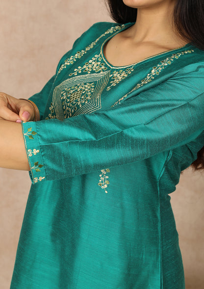 Womens Green Color Yoke Embroidery Kurti